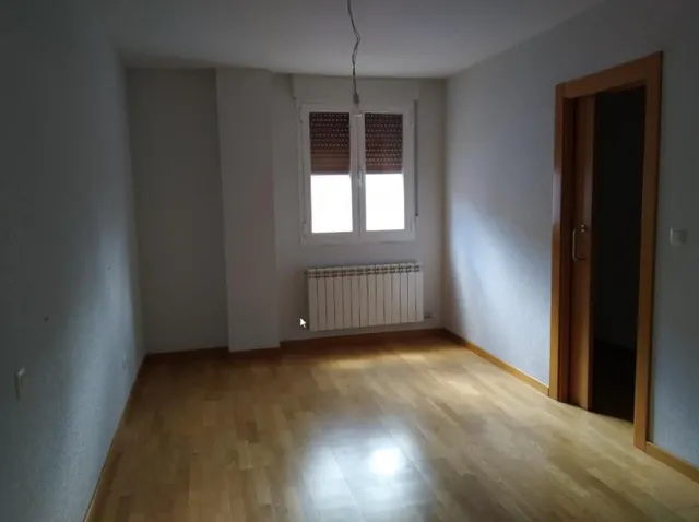 Piso 2 habitaciones 84m² en venta - Becerril de campos — 6