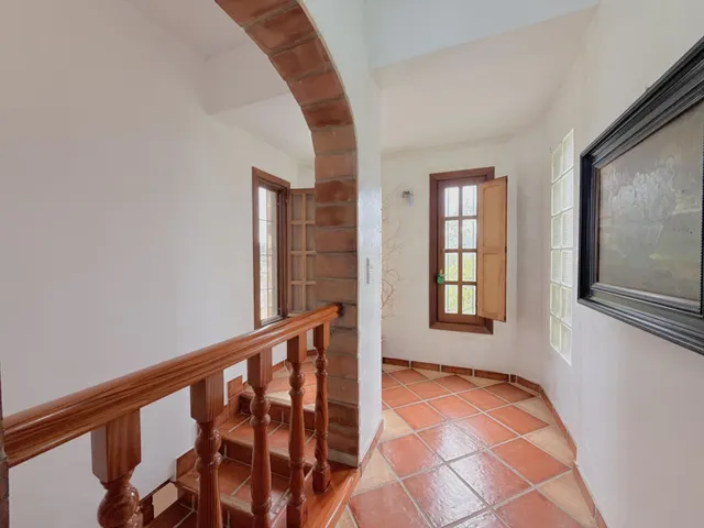 Chalet en Beniarjó con casa de invitados, piscina, jardines y vistas despejadas de 360° — 50