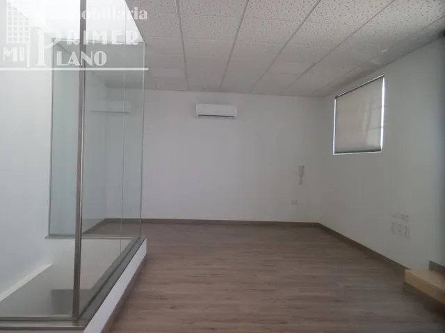 Oficina 110m² en venta - Avda. Antonio Huertas — 23