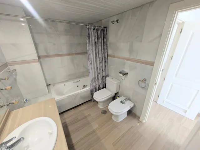 Piso en Puerto Marina, Benalmadena — 14