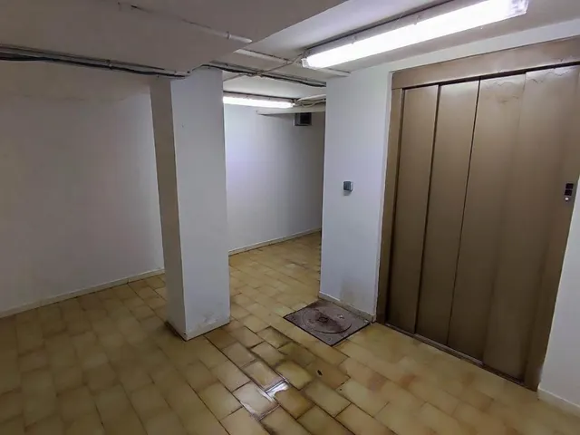 Promoción de un edificio en Manresa, Barcelona. — 8