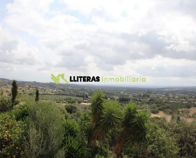 Gran casa de pueblo con vistas panorámicas en Selva - foto 3