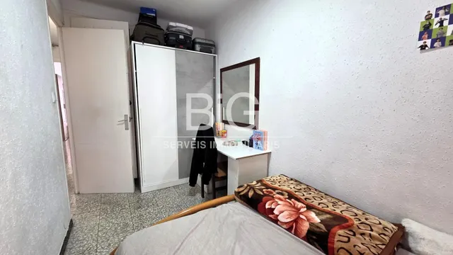Piso en venta con inquilino en Rocafonda — 15