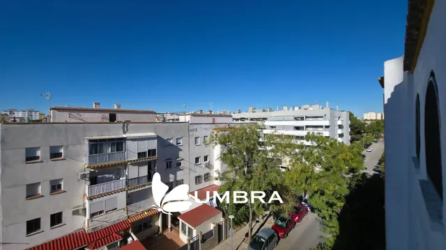 Piso reformado de 3 dormitorios con balcón | la plata, jerez — 25