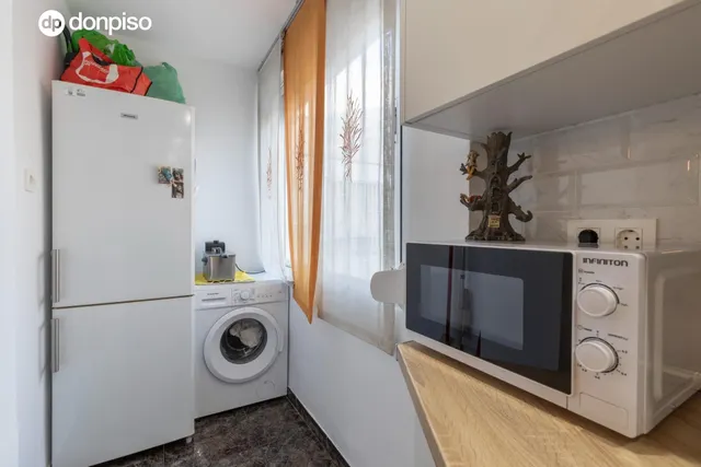 Ático reformado con ascensor, terraza y chimenea, listo para entrar a vivir — 12