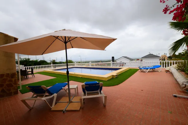 Villa 3 habitaciones 271m² en venta - Comunidad valenciana — 48