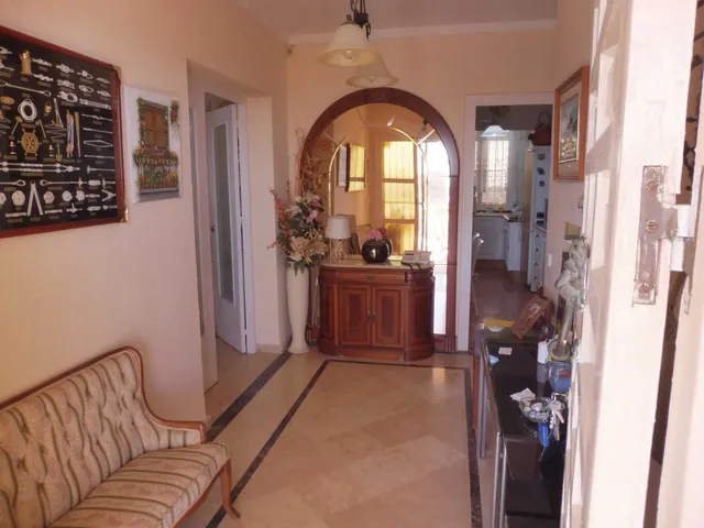 Villa grande con mucho potencial y vistas al mar zona Estupa Budista, Benalmádena — 20