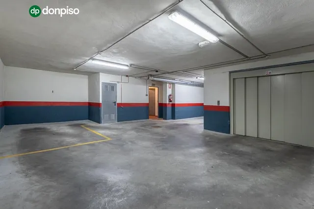 Ático dúplex junto Alhamar con 2 garajes y 2 trasteros — 27