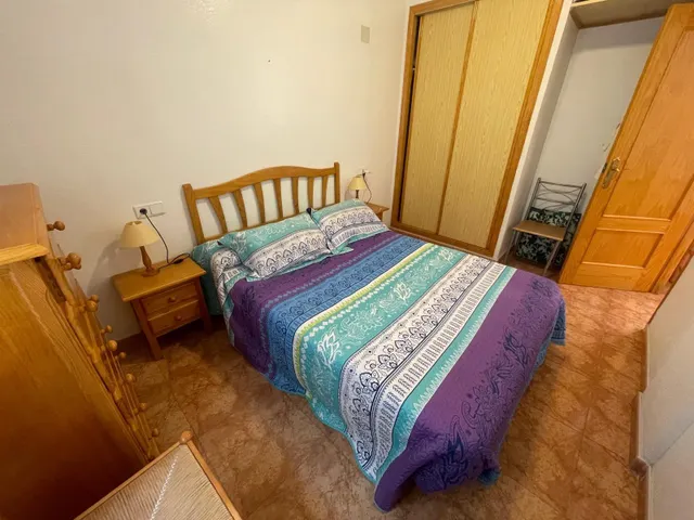 Apartamento con garaje y piscina en el centro de Torrevieja — 18
