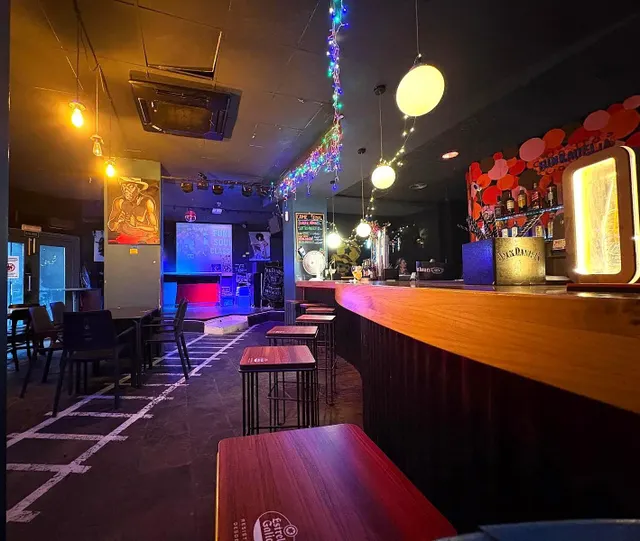 Traspaso de pub en funcionamiento en Valencia – funkadelia — 9