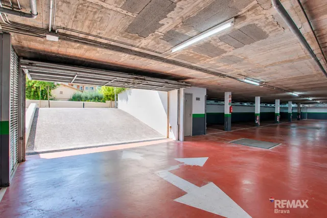 SJDPK01JM - Sant Joan Despí | Invierte en comodidad, seguridad y ubicación! Plaza de aparcamiento a solo 1 minuto de la estación de RENFE — 6