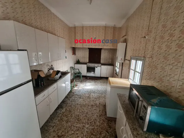 CASA CON COCHERA A LA VENTA EN HINOJOSA DEL DUQUE — 15