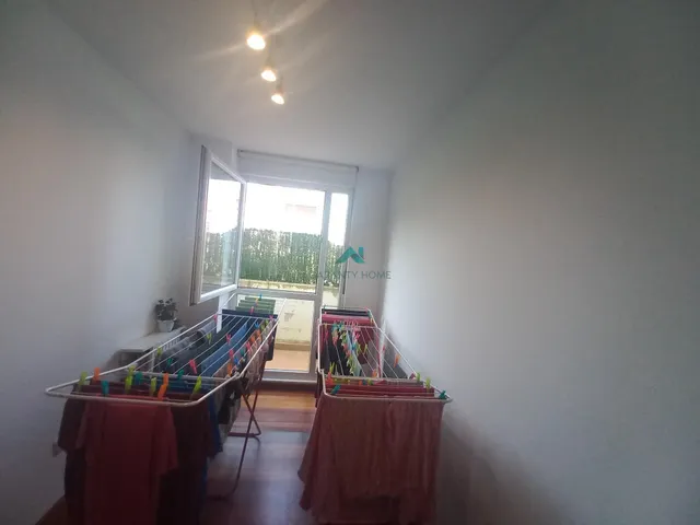 Se vende bajo en Treto — 30