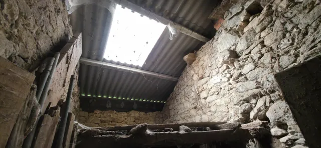 CASA DE PIEDRA EN RUINAS CON PARCELA EN DODRO — 5