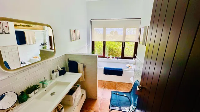 EXQUISITA VILLA CON DISEÑO MODERNO Y AMPLIA PARCELA, CON PISCINA PRIVADA EN LA PILARA — 36