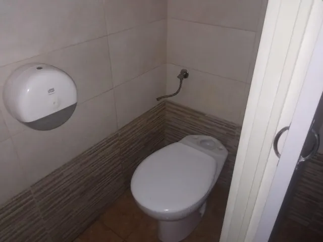 CASA OKUPADA C/CERDANYOLA SABADELL — 16