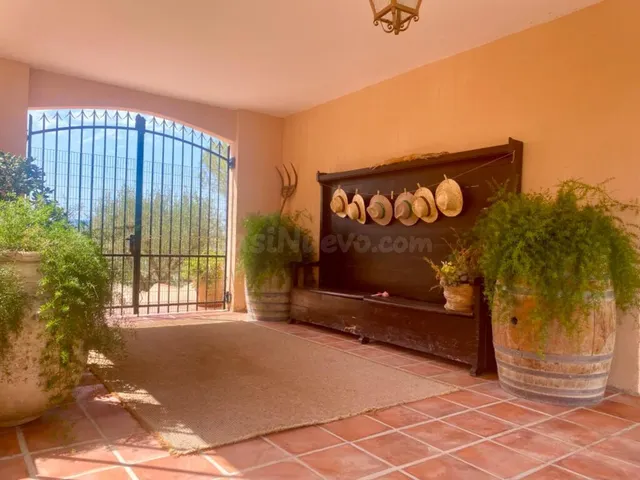 Exclusiva finca con masía, hotel, bodegas y 83 ha de terreno en el Priorat — 25