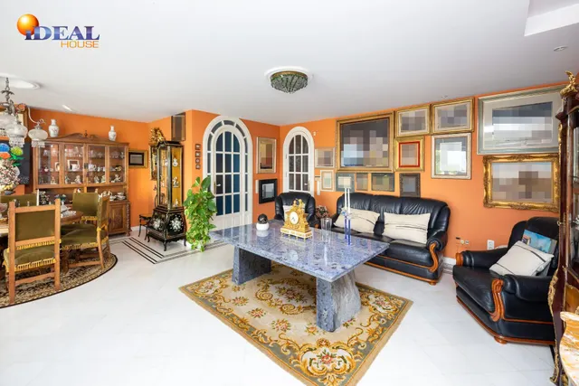 Magnifico chalet independiente en Colinas Bermejas. — 48