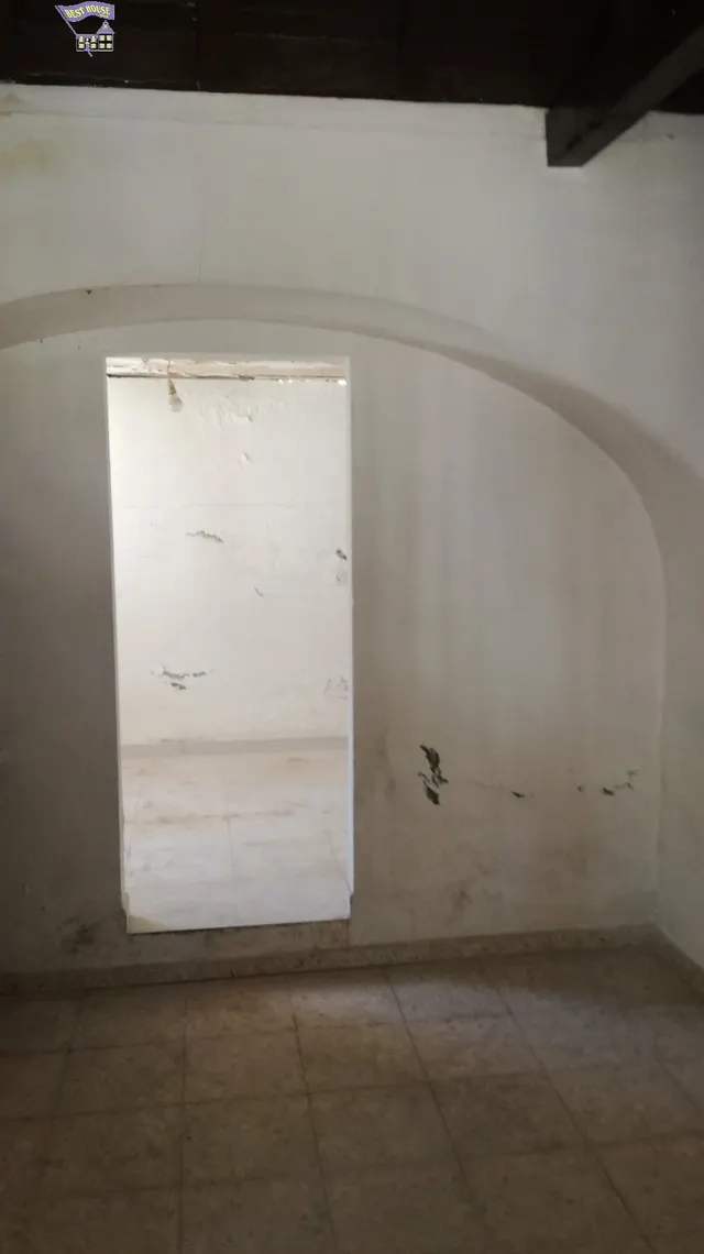 VENTA DE CASA EN PLENO CENTRO DEL BARRIO BAJO — 25