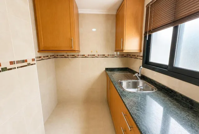 Ático dúplex con vistas frontales al mar y amplio solárium en Guardamar del Segura — 14