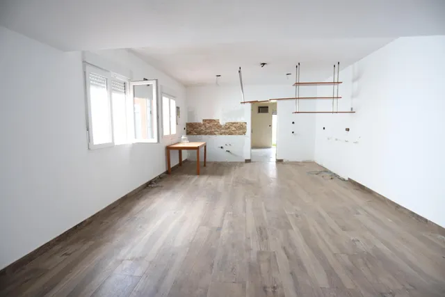 CASA PARA REFORMA ÍNTEGRA PRÓXIMA A PLAZA DEL ARENAL CON 375 m2 DE PARCELA Y 225 m2 DE PATIO — 36