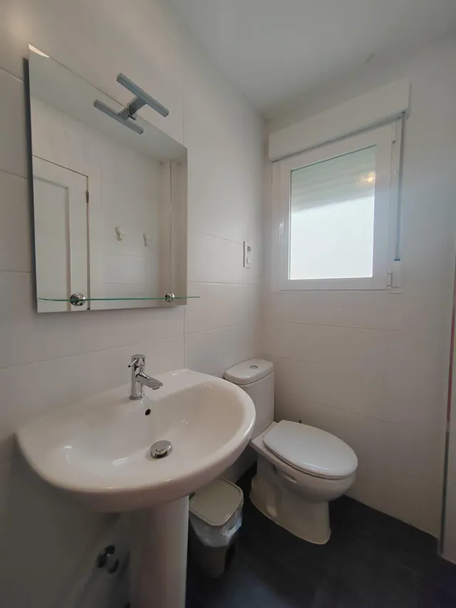 SE ALQUILA HABITACIÓN EN MILLÁN DE PRIEGO. — 21