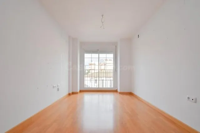 Piso en venta en Calle Gran Via de Colon — 5