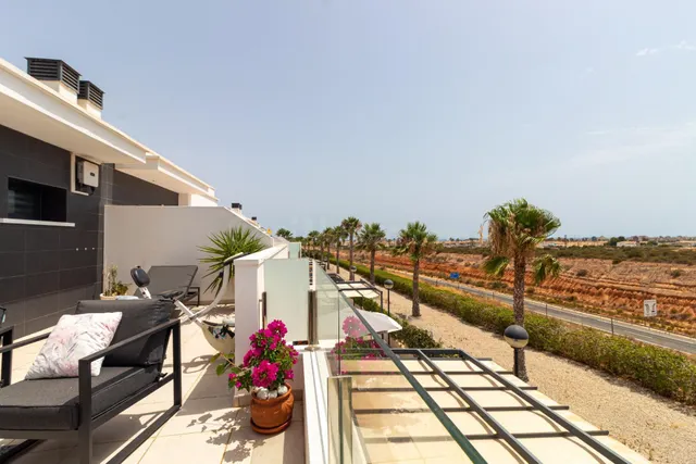 ADOSADO DE 3 DORMITORIOS 2 BAÑOS EN LOMAS DE CABO ROIG ( ORIHUELA COSTA ) — 37