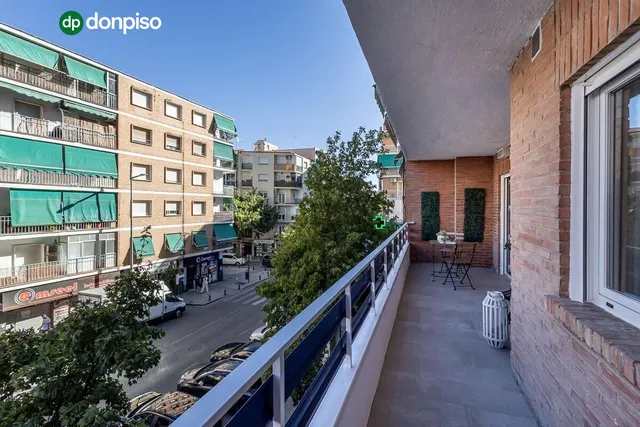 PISO REFORMADO JUNTO AVENIDA CADIZ — 6