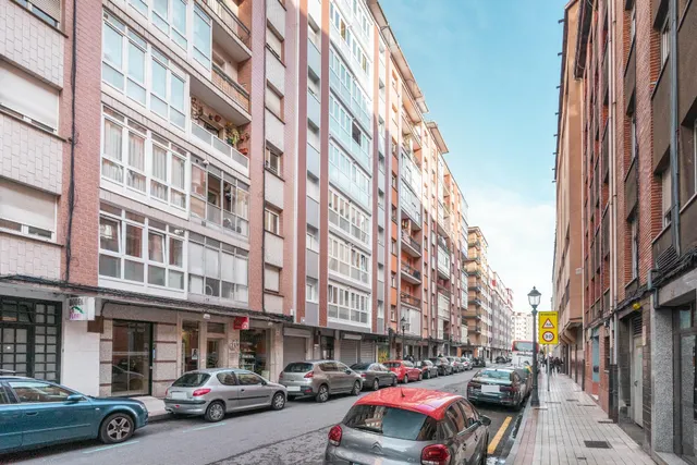 Piso de dos dormitorios con terraza y trastero en el coto, Gijón — 26