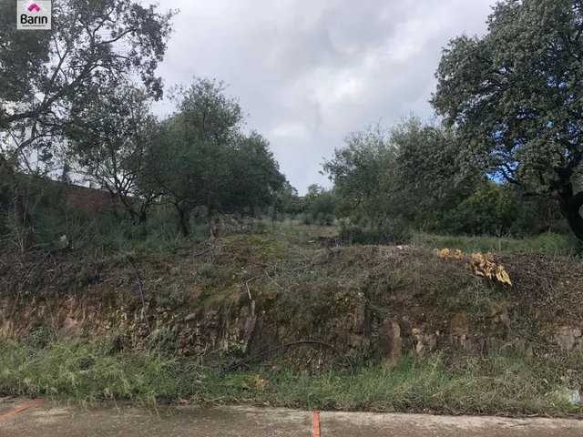 Bonita parcela URBANIZADA el la zona del Brillante