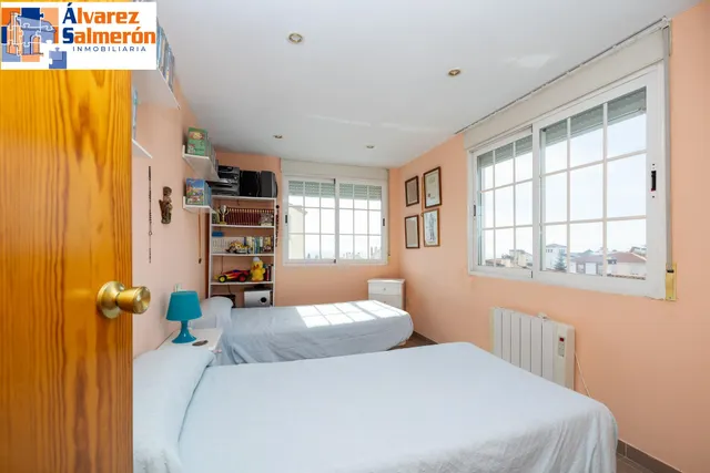 ✨ ¡Tu nuevo hogar con piscina a solo 15 minutos de Granada! — 25