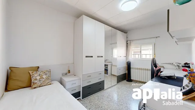 Casa adosada unifamiliar en Barberà del Vallès — 43