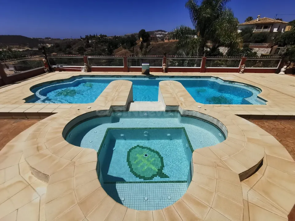 Chalet 6 habitaciones 573m² en venta - Riviera del sol
