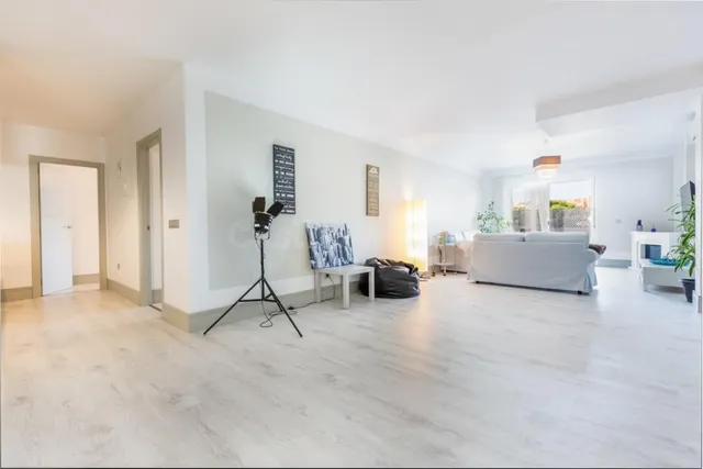 Apartamento 2 habitaciones 130m² en venta - Aloha - foto 4