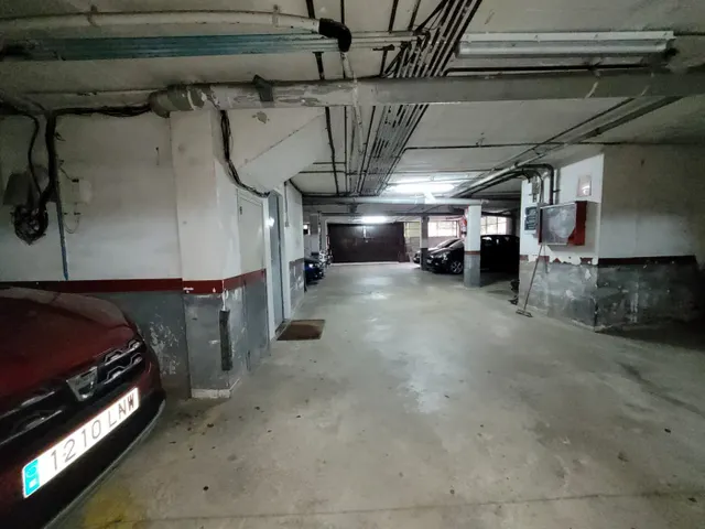 Local comercial de 43 m2 y plaza de parking en Camí Fondo de Martorell — 11