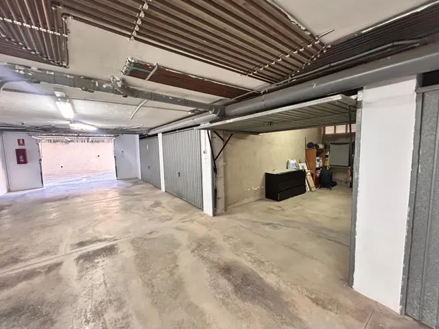 Apartamento con garaje, piscina y terraza orientada al suroeste en Torrevieja — 12