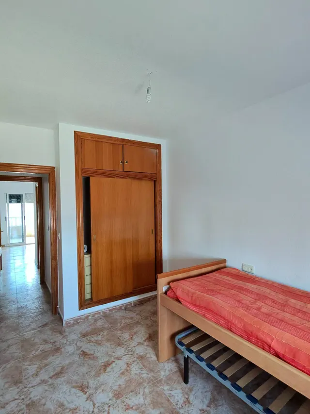 Piso de 3 dormitorios con garaje, terraza y ascensor en San Javier — 18