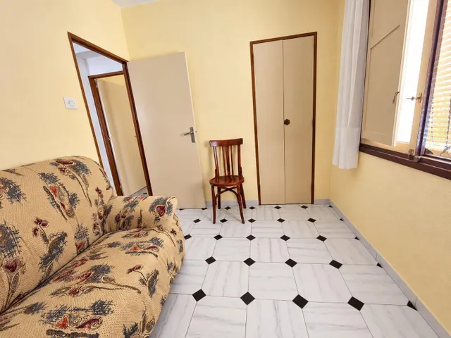 Primer piso en La Unión junto a calle mayor — 20