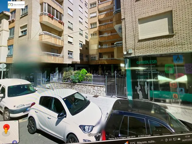LOCAL ACONDICIONADO DE 850 M MAS 300 M DE PATIO - foto 5