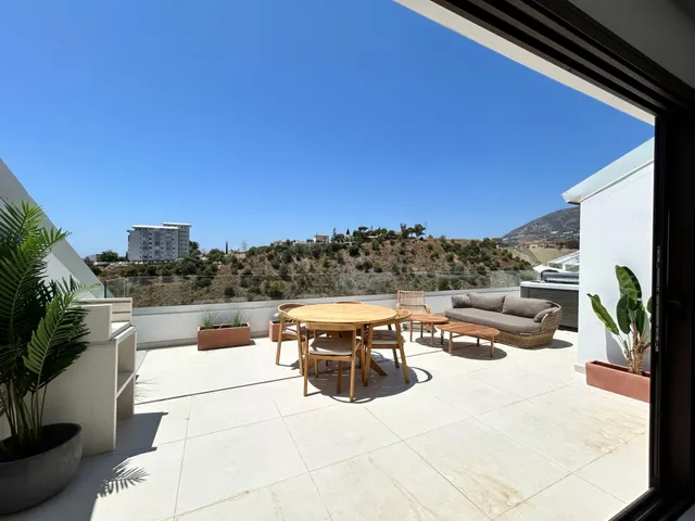 Venta de ático con dos dormitorios en Benalmádena, Málaga, C - foto 5