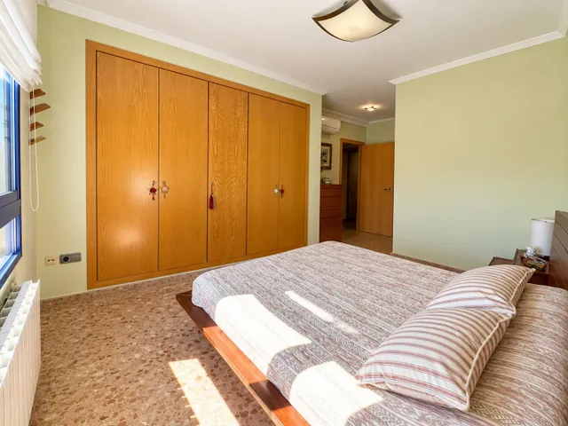 Ref- 08701 Salico presenta - AMPLIA VIVIENDA DE 4 habitaciones, 2 GARAJES Y TRASTERO EN ZONA SENSAL — 21