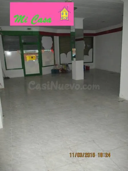 LOCAL COMERCIAL DE 100M2 , ARREGLADO Y EN EL CENTRO DE CALAT - foto 3