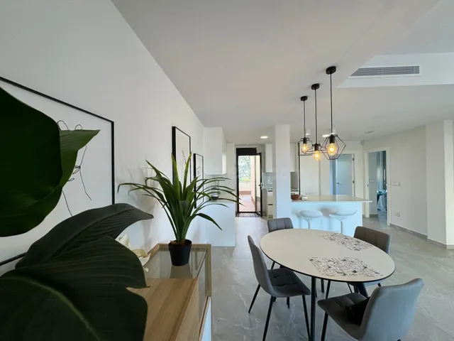 BUNGALOW PLANTA CON PARCELA DE 380 M2 Y PISCINA PRIVADA. PAR - foto 2