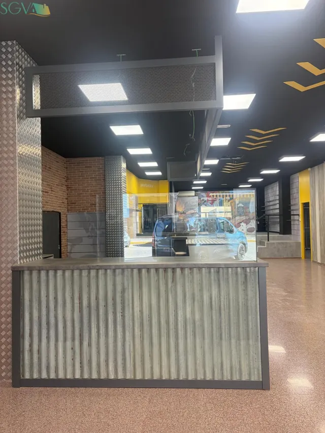 SE ALQUILA LOCAL COMERCIAL EN LA ZONA NUEVA DE NOVELDA - ALI - foto 4