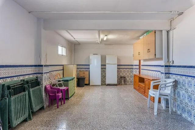 CHALET EN PRIMERA LINEA EN PLAYA GUARDAMAR 6 HABS — 32