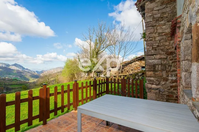 GRAN OPORTUNIDAD DE INVERSIÓN, CASA RURAL CON OPORTUNIDAD DE - foto 2