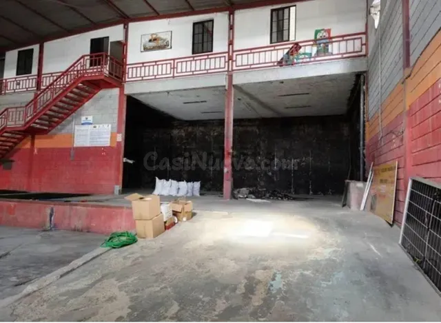 SE ALQUILA NAVE EN EL SOBRADILLO - foto 3
