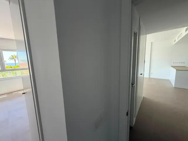 Piso con terraza SUR con vista al Mar solo 300 m del Mar — 31