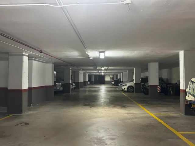 PARKING EN VILA-REAL ZONA PISCINAS — 7